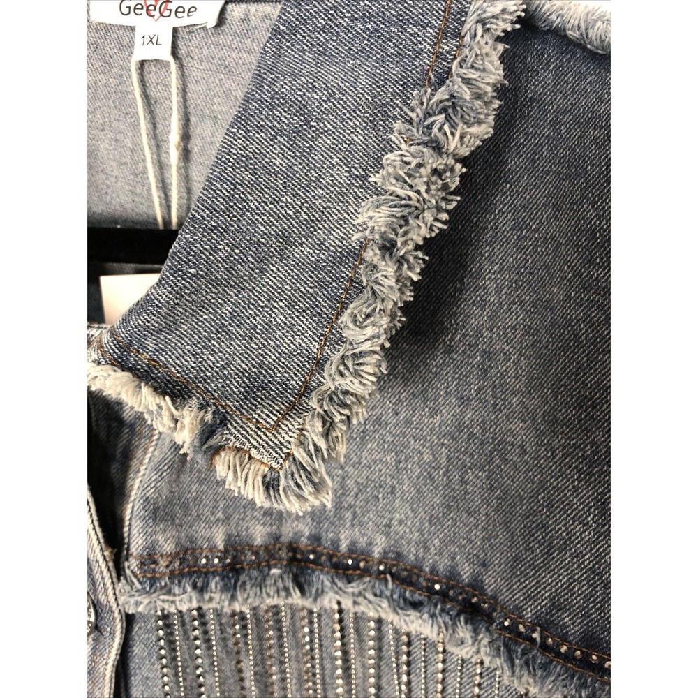 NWT GeeGee Plus - Blue Denim Jacket with Tassel Detailing & Distress - Size 1X - Picture 3 of 13